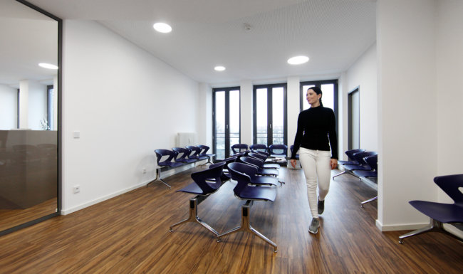 Wartezimmer für Patienten Augenklinik Augsburg Forsterpark